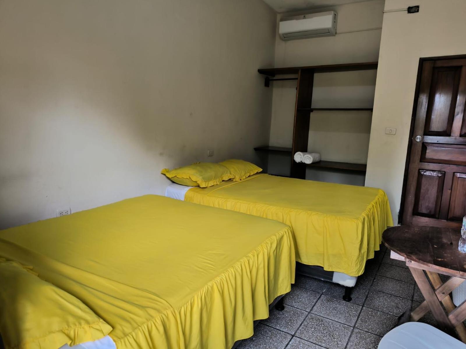 Hotel Y Restaurante Casa Jardines San Benito Екстер'єр фото