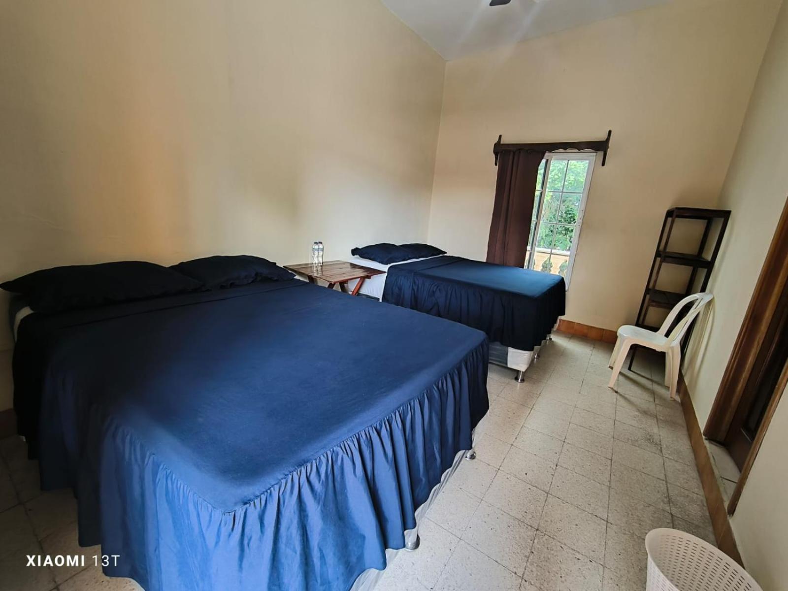 Hotel Y Restaurante Casa Jardines San Benito Екстер'єр фото